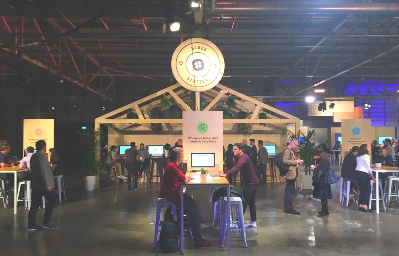 photo of the main stage at Slack Frontiers